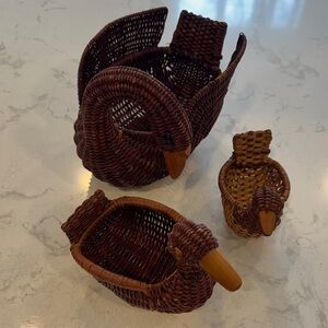 Swan Duck Woven Handcrafted Nesting Brown Wicker Basket Set of 3